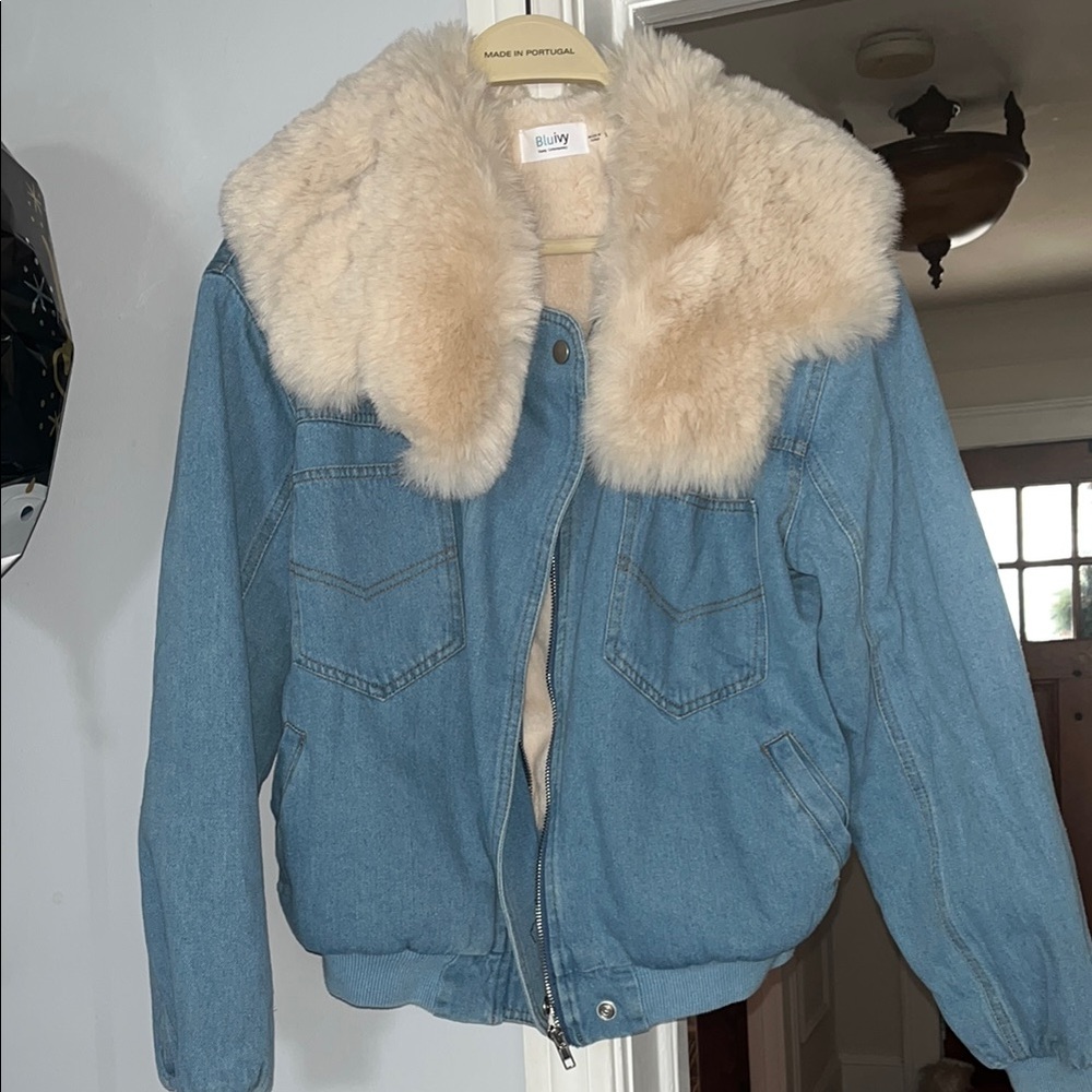 Bluivy Denim Jacket with Plush Cream Collar NWOT